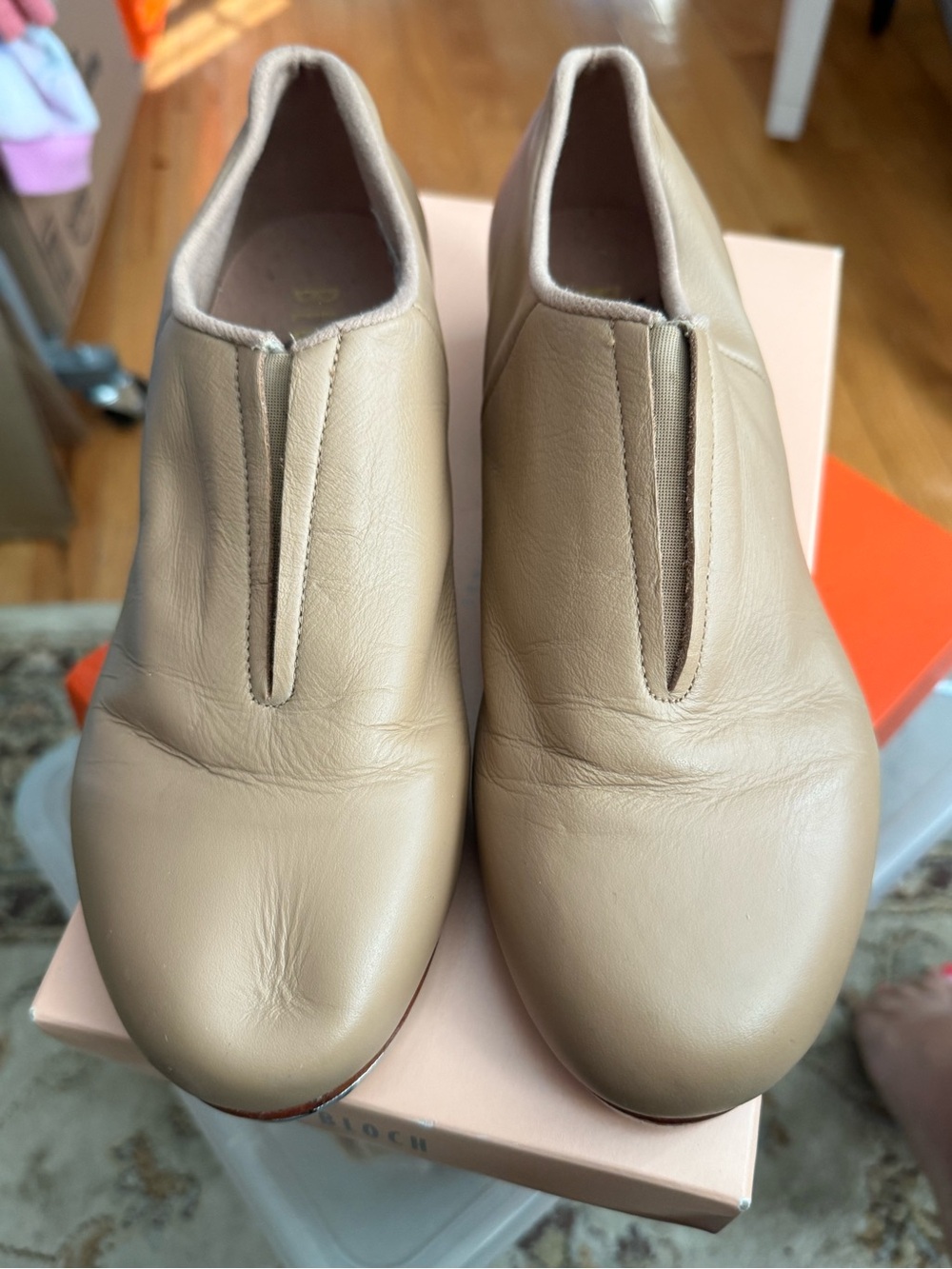 Bloch Neutral Leather Slip-On Tan Flex Tap- S0389L